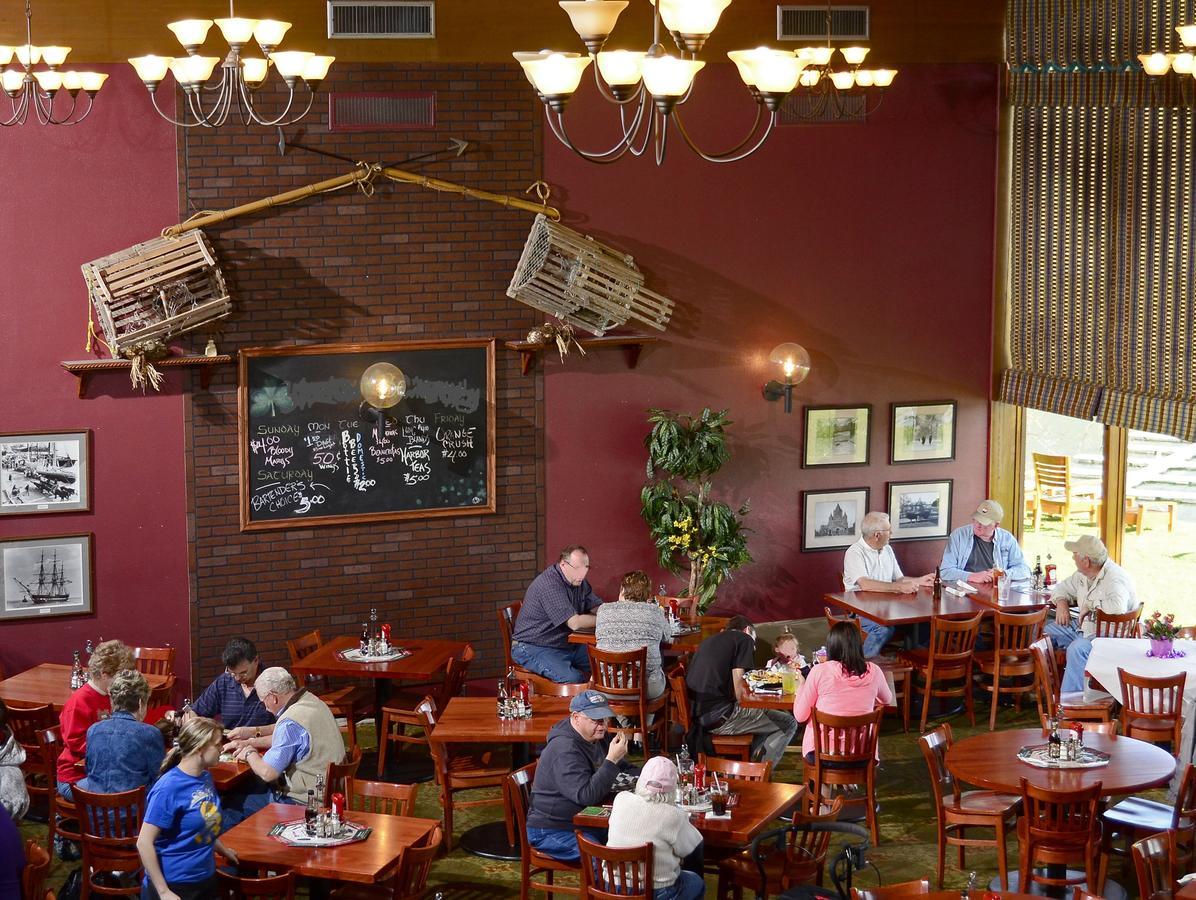 Tygart Lake Lodge Grafton Bagian luar foto